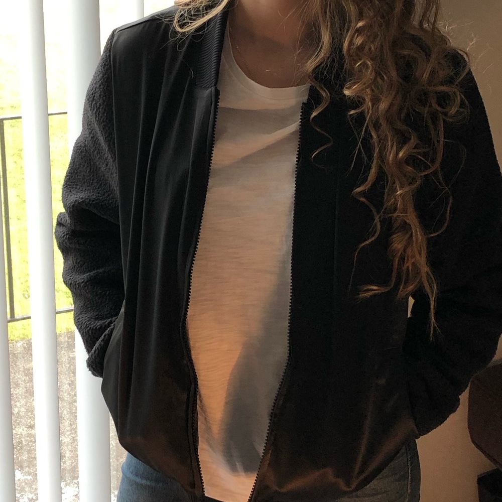 Jacket - Picture 2 of 3